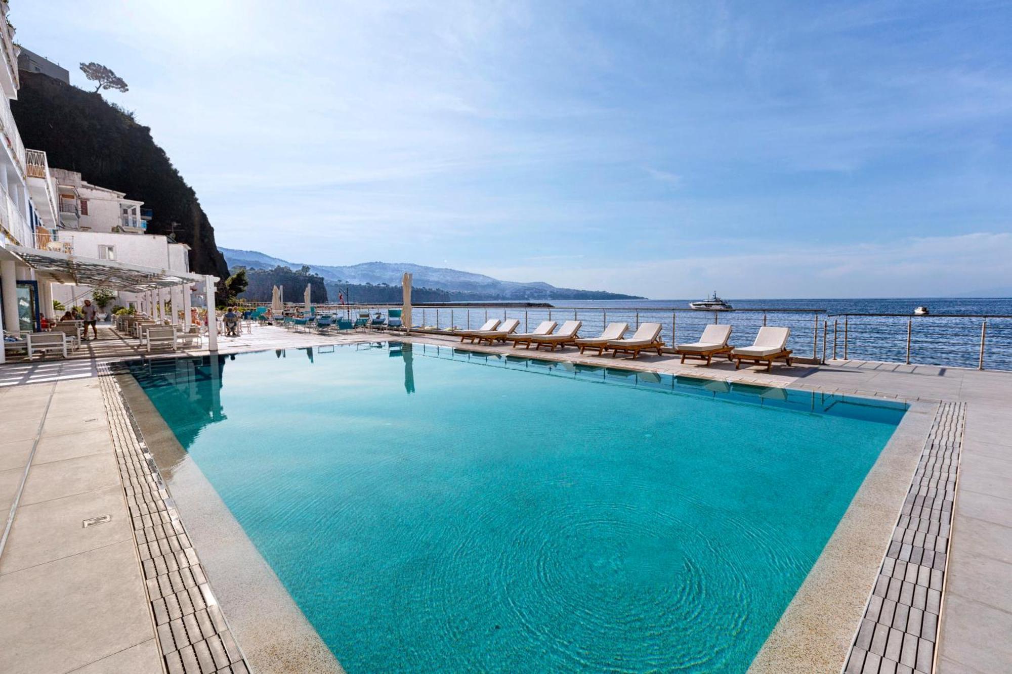 Alimuri Bay Resort เมตา ภายนอก รูปภาพ